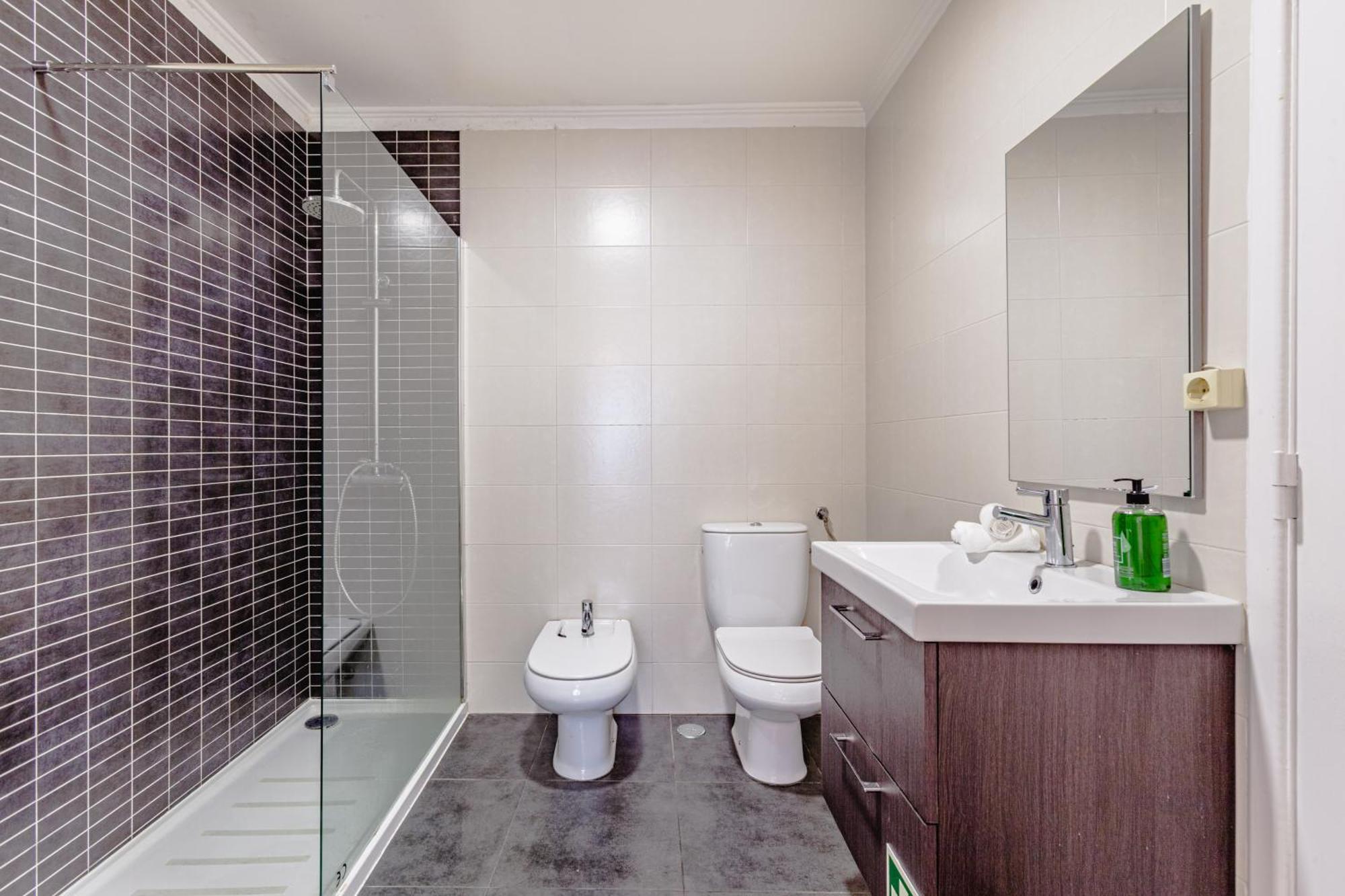 Visit Lisbon 4Fun - Anjos Apartment エクステリア 写真